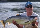 Teamet vårt har avsluttet laksesesongen i Drammenselva! 9,7kg og 9kg vant konkurransen!  thumbnail