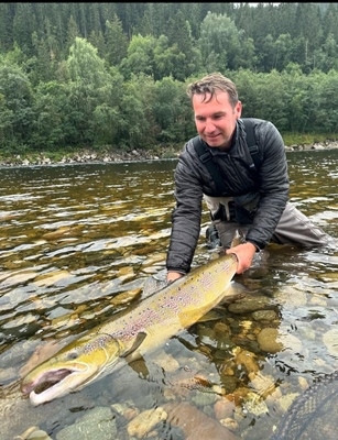 Gratulerer Daniel 104cm laks i Gaula! 