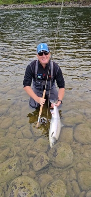 Gratulerer Slawek  5,5kg laks på en kjent Tranmæl flue :) :)  